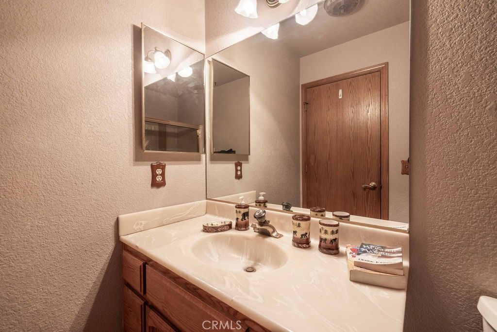 Image 17 of property listing at 1332 Midway, Big Bear, CA 92314