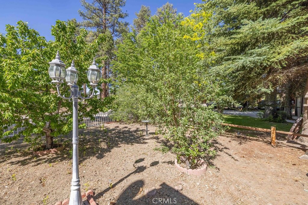 Image 3 of property listing at 1332 Midway, Big Bear, CA 92314