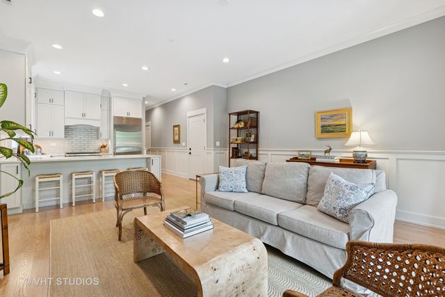 4321 N Paulina Street 2N, Chicago, IL 60613
