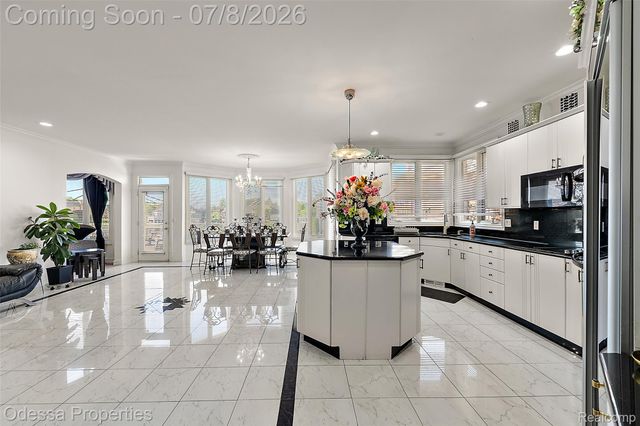 12984 Azure Drive, Shelby Charter Township, MI 48315