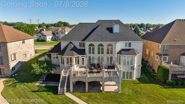 12984 Azure Drive, Shelby Charter Township, MI 48315