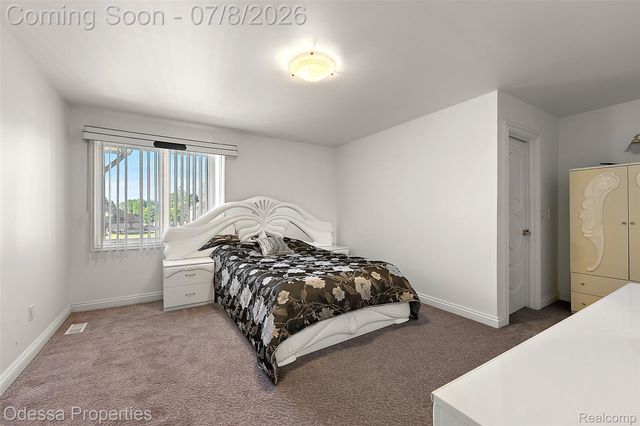 12984 Azure Drive, Shelby Charter Township, MI 48315
