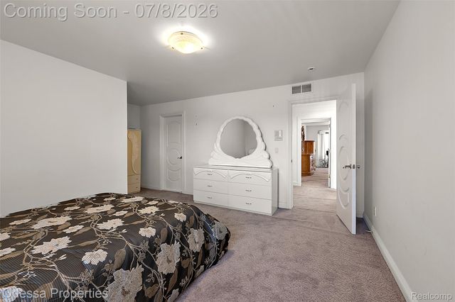 12984 Azure Drive, Shelby Charter Township, MI 48315
