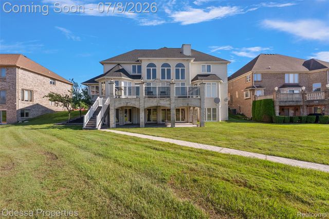 12984 Azure Drive, Shelby Charter Township, MI 48315