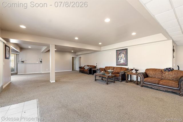 12984 Azure Drive, Shelby Charter Township, MI 48315