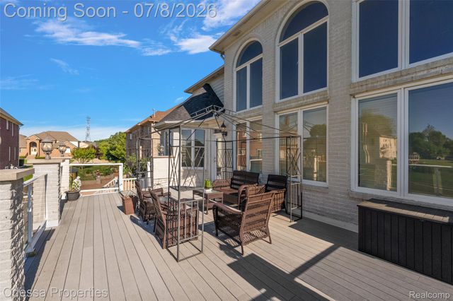 12984 Azure Drive, Shelby Charter Township, MI 48315