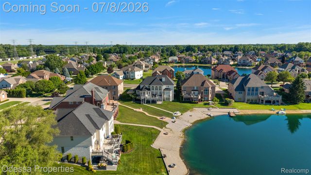 12984 Azure Drive, Shelby Charter Township, MI 48315