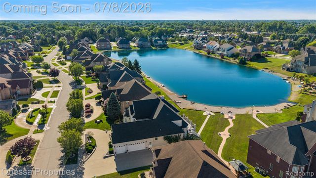 12984 Azure Drive, Shelby Charter Township, MI 48315