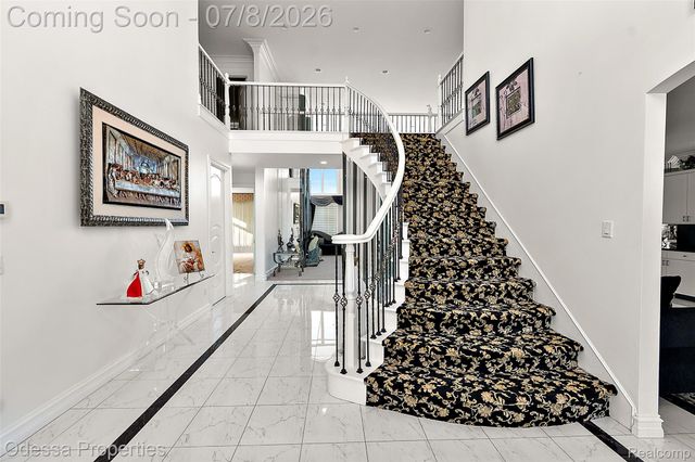 12984 Azure Drive, Shelby Charter Township, MI 48315
