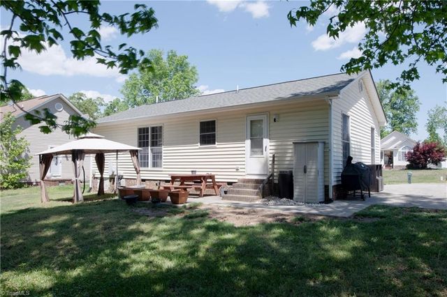 1852 Burch Run Drive, Burlington, NC 27217