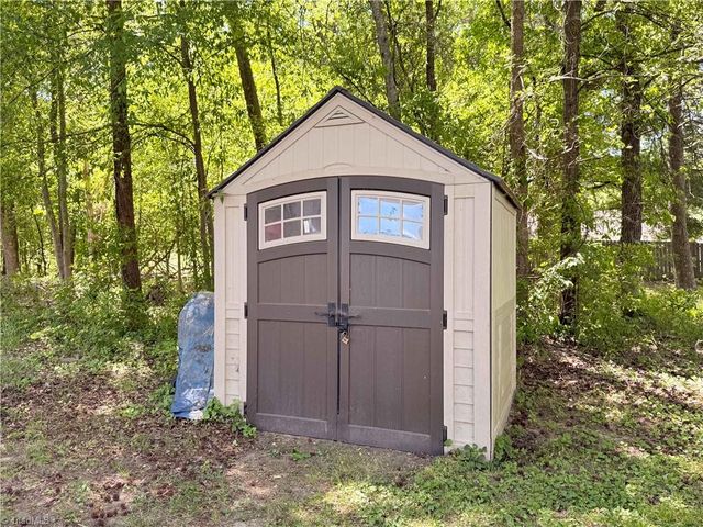 1852 Burch Run Drive, Burlington, NC 27217