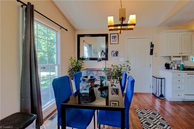 1852 Burch Run Drive, Burlington, NC 27217