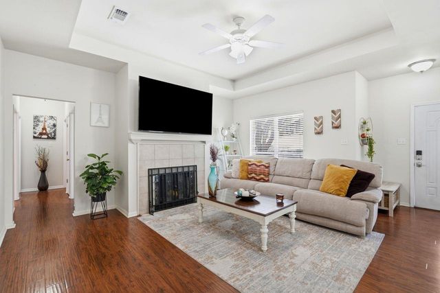 267 Mooring CIR A, Lakeway, TX 78734