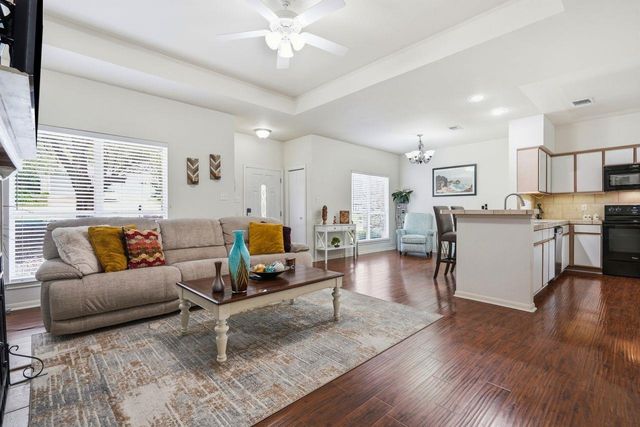 267 Mooring CIR A, Lakeway, TX 78734