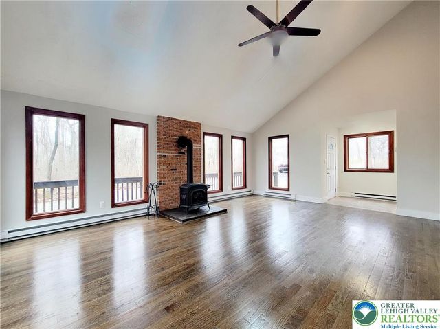 1123 BLACK BEAR Lane, Tobyhanna Twp, PA 18334