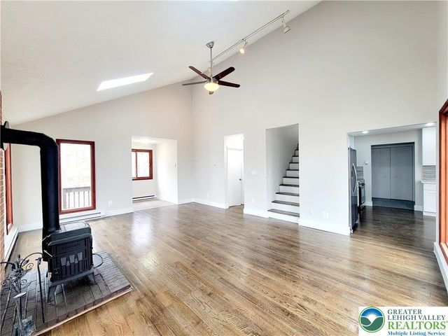 1123 BLACK BEAR Lane, Tobyhanna Twp, PA 18334
