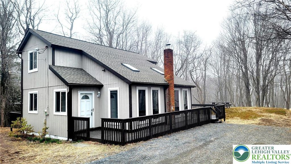 1123 BLACK BEAR Lane, Tobyhanna Twp, PA 18334