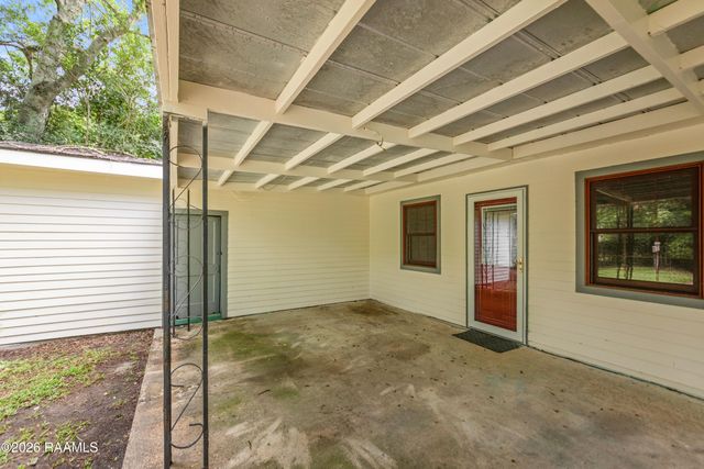 1114 S Court Street, Opelousas, LA 70570