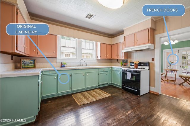 1114 S Court Street, Opelousas, LA 70570