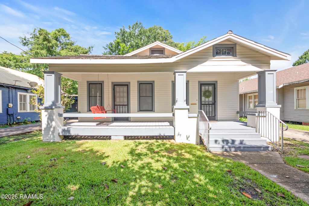 1114 S Court Street, Opelousas, LA 70570