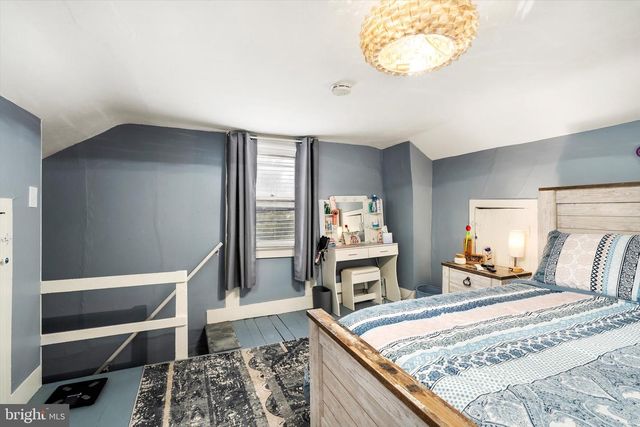 6 W CHURCH ST, Bordentown, NJ 08505