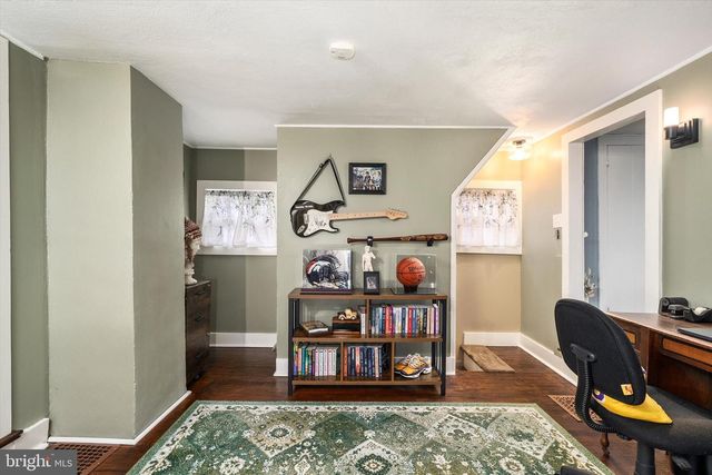 6 W CHURCH ST, Bordentown, NJ 08505