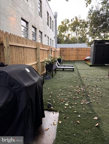 6 W CHURCH ST, Bordentown, NJ 08505