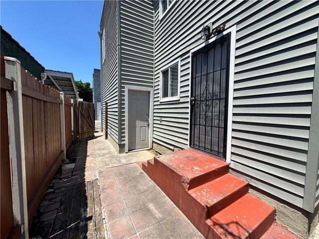 410 E 21st Street, Long Beach, CA 90806
