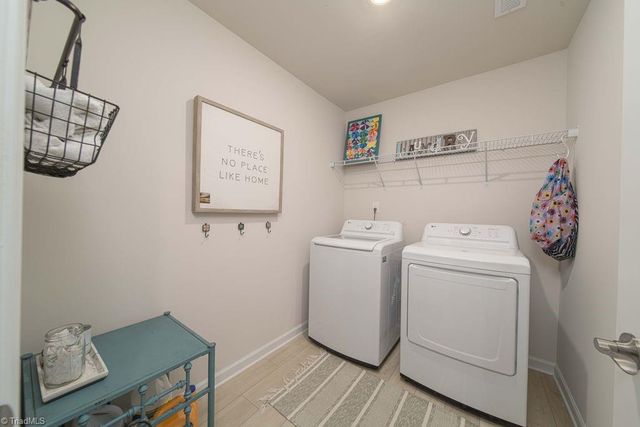 1828 Pheasant Trace Circle, Kernersville, NC 27284
