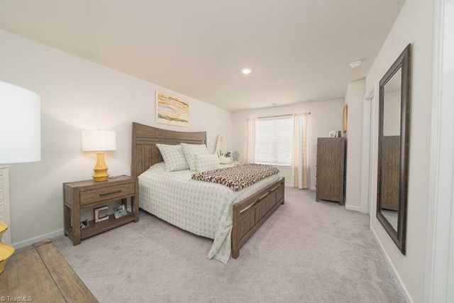 1828 Pheasant Trace Circle, Kernersville, NC 27284