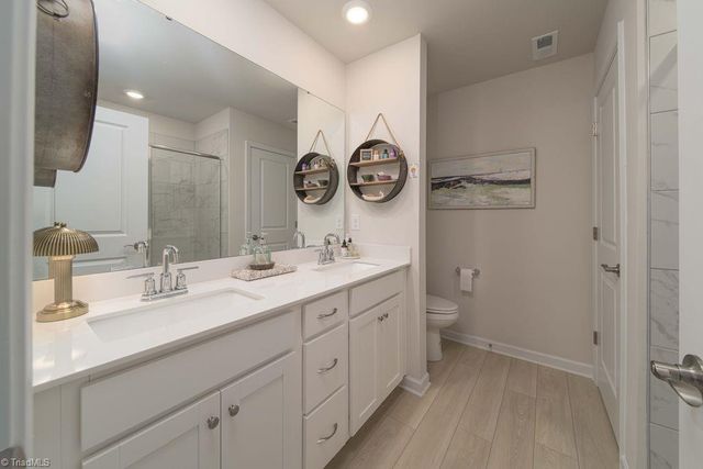 1828 Pheasant Trace Circle, Kernersville, NC 27284