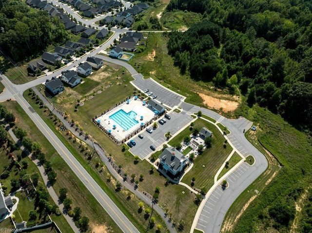 1828 Pheasant Trace Circle, Kernersville, NC 27284