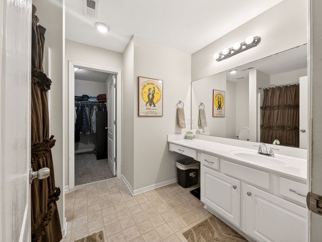 546 Albion Cir, Gallatin, TN 37066
