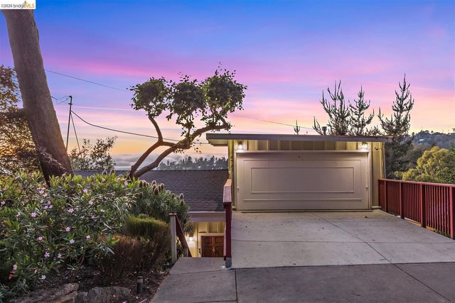 6741 Snake Rd, Oakland, CA 94611