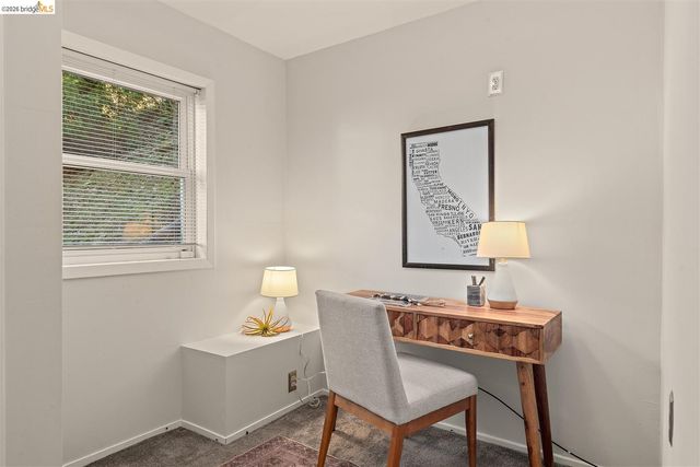 6741 Snake Rd, Oakland, CA 94611