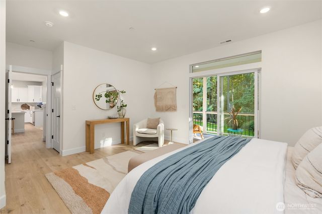 16761 NE Sanwick Place, Bainbridge Island, WA 98110