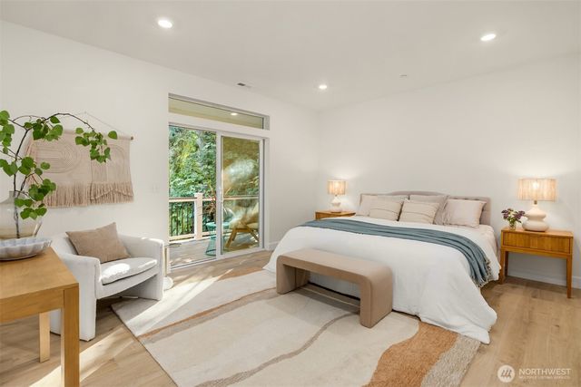16761 NE Sanwick Place, Bainbridge Island, WA 98110