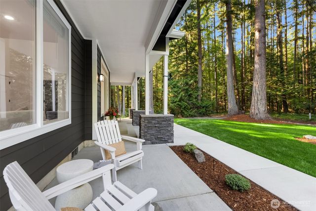 16761 NE Sanwick Place, Bainbridge Island, WA 98110