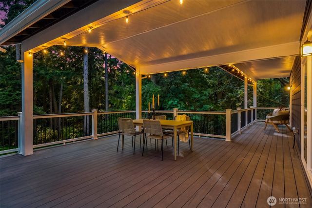 16761 NE Sanwick Place, Bainbridge Island, WA 98110