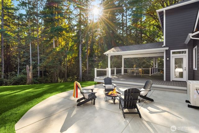 16761 NE Sanwick Place, Bainbridge Island, WA 98110