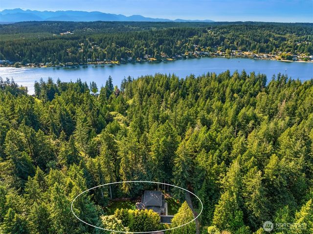 16761 NE Sanwick Place, Bainbridge Island, WA 98110
