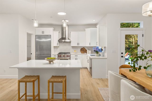 16761 NE Sanwick Place, Bainbridge Island, WA 98110