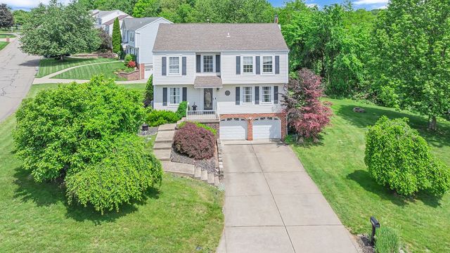 2017 S Trillium Dr, Hopewell Twp, PA 15001