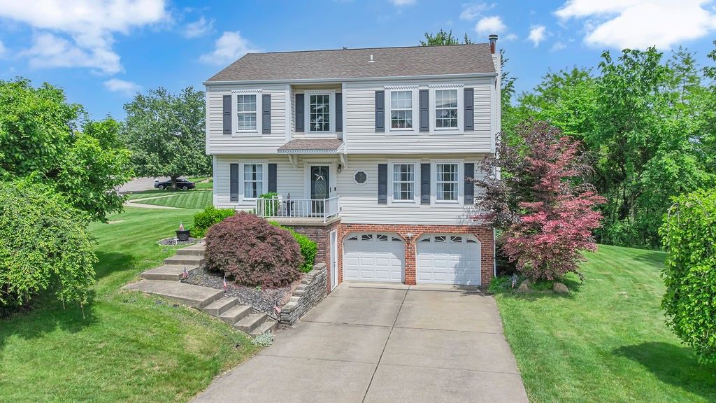 2017 S Trillium Dr, Hopewell Twp, PA 15001