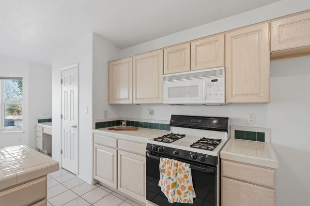 1131 Tony Sanchez Drive SE, Albuquerque, NM 87123