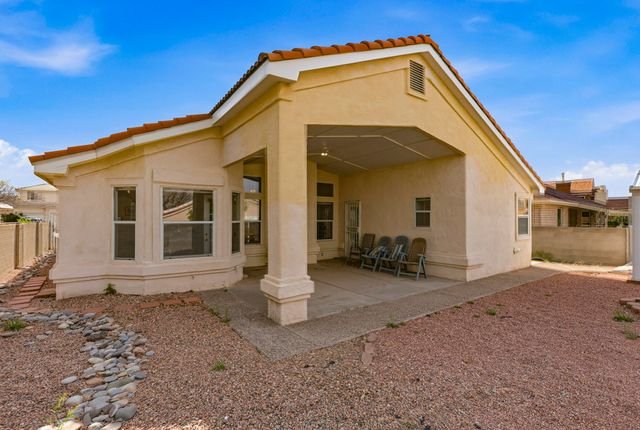 1131 Tony Sanchez Drive SE, Albuquerque, NM 87123