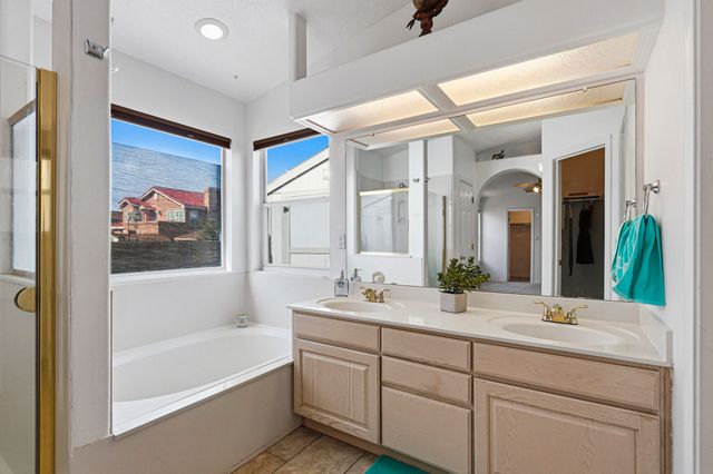 1131 Tony Sanchez Drive SE, Albuquerque, NM 87123