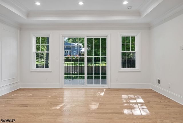 59 Tremont Ter, Livingston Twp., NJ 07039