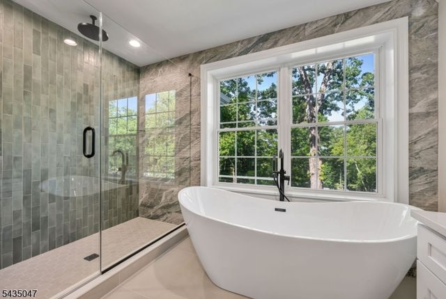 59 Tremont Ter, Livingston Twp., NJ 07039