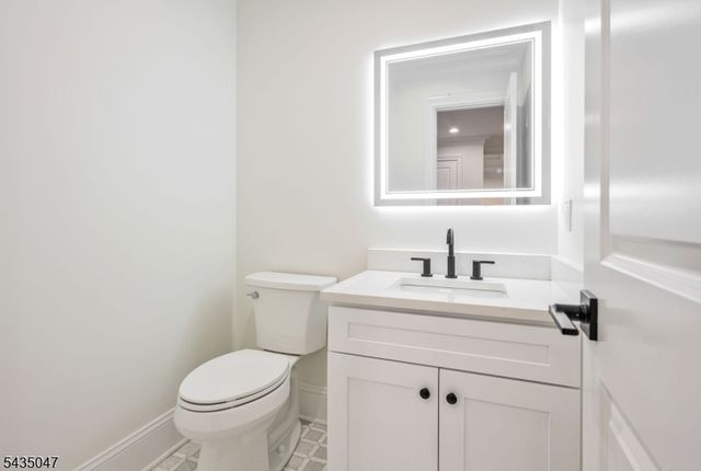 59 Tremont Ter, Livingston Twp., NJ 07039